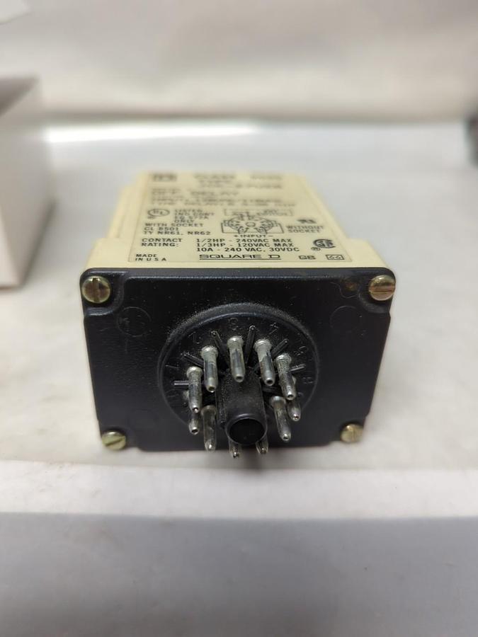 Used SQUARE D,9050 JCK-27V20,TIMING RELAY 0-30 MIN 120VAC/110VDC PRE-OWNED