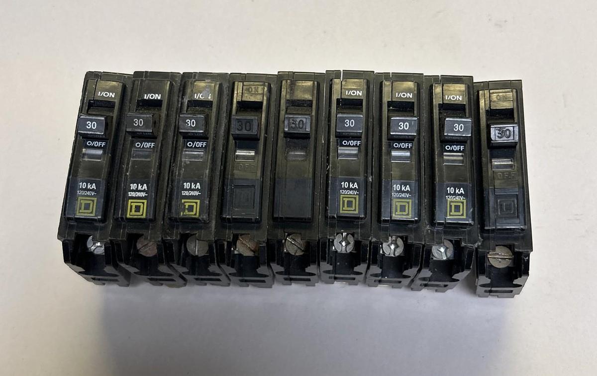Used SQUARE D,QOB130,CIRCUIT BREAKER 30A 120/240V 1P LOT OF 9