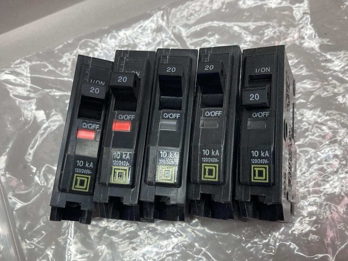 Used Square D,QO110,Circuit Breaker 10A 120/240V 1P LOT OF 5