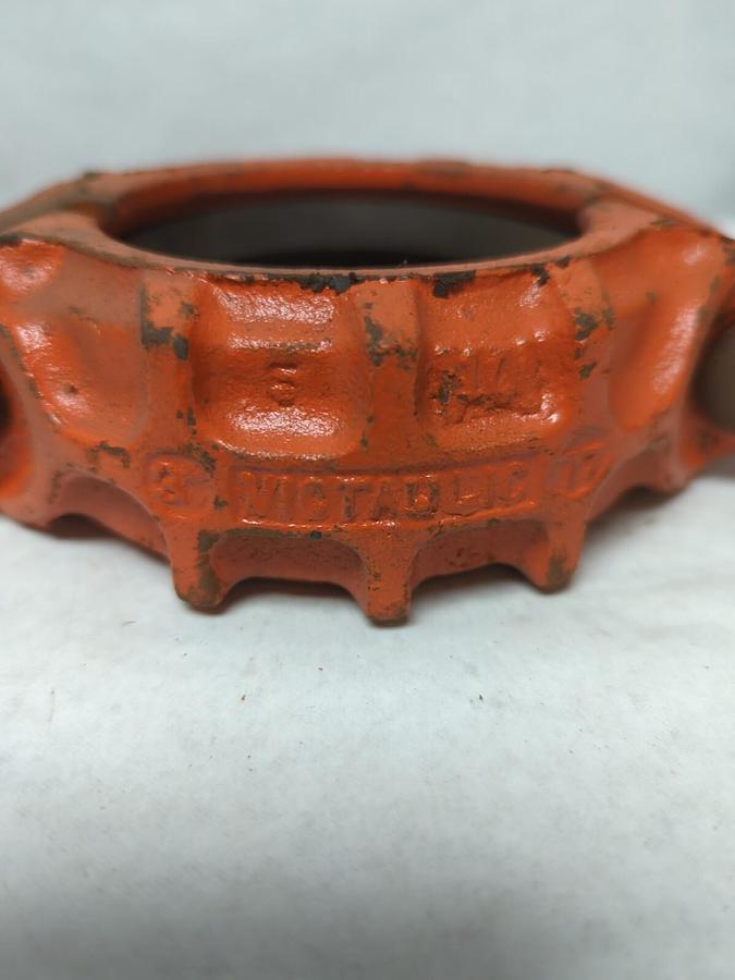 VICTAULIC,STYLE 77,3 INCH PIPE COUPLING WITH GASKET NOS