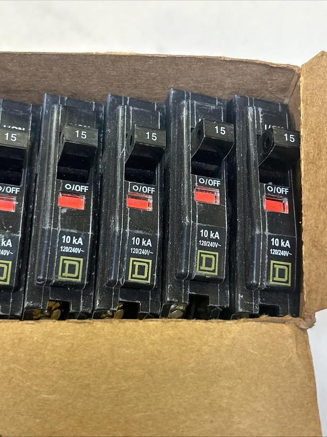 SQUARE D,QO115,CIRCUIT BREAKER 15A 120/240V 1P LOT OF 9 NOS