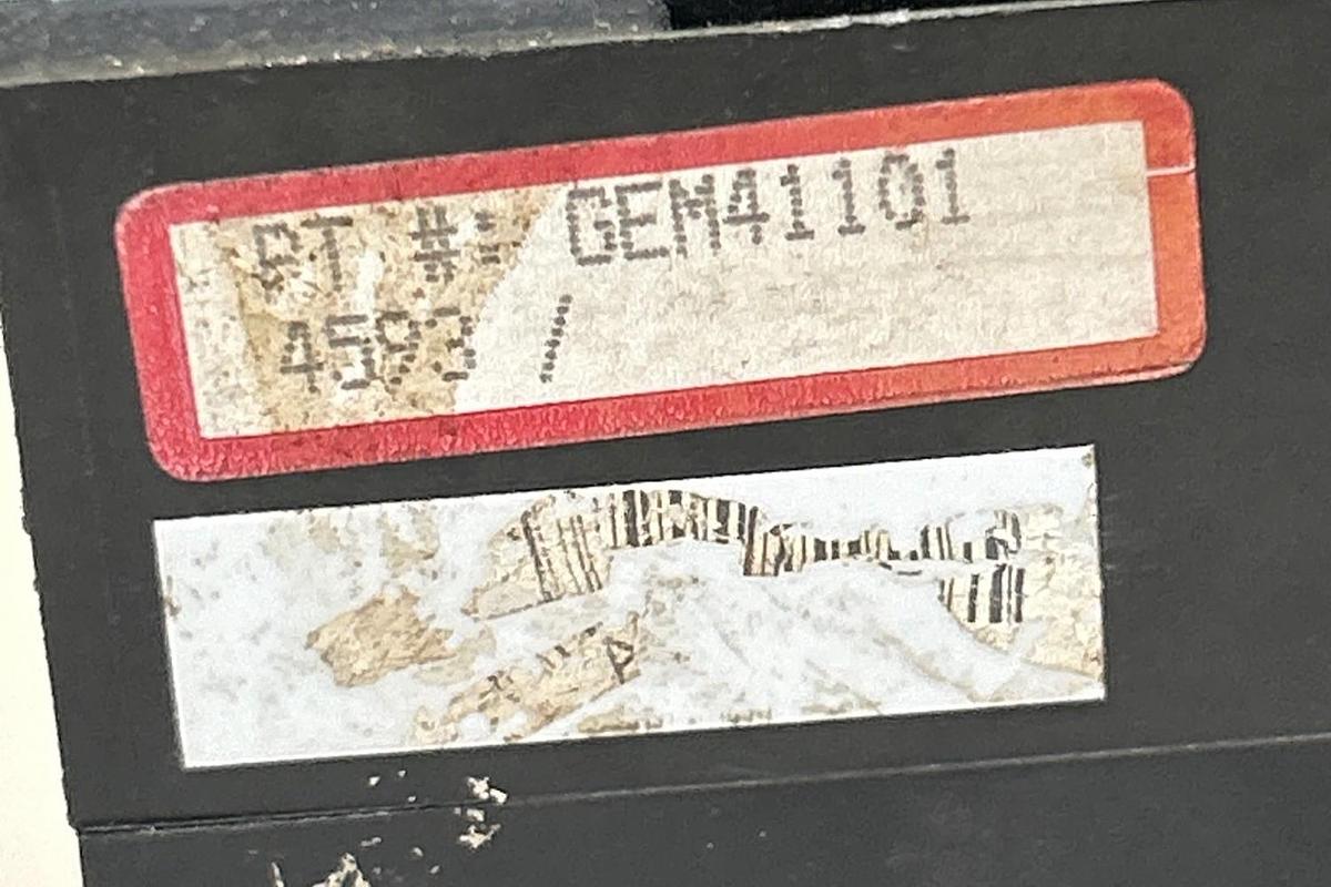 Used RED LION CONTROLS,GEM41101,DIGITAL COUNTER