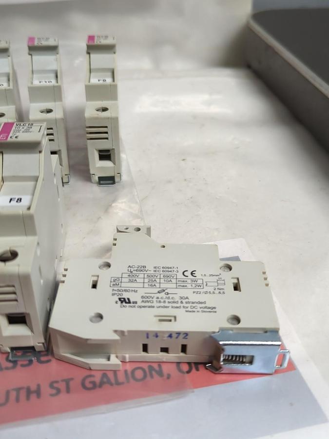 Used ETI,VLC10,FUSE HOLDER 10X38 32 AMP 1-POLE 600V LOT OF 15 PRE-OWNED