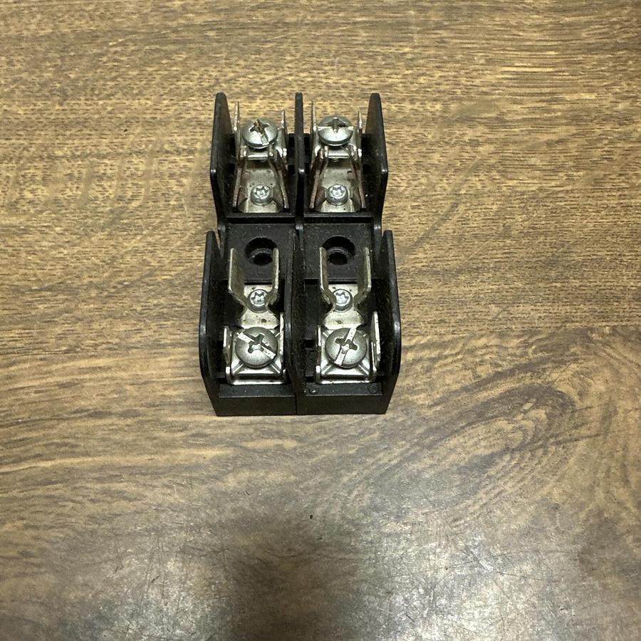 Used Allen Bradley,1491-R162,Fuse Block 30 Amp