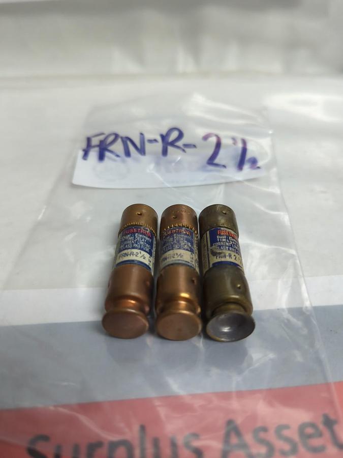 Used COOPER BUSSMANN,FRN-R-2-1/2,FUSETRON 2-1/2 AMP FUSE LOT OF 3 PRE-OWNED