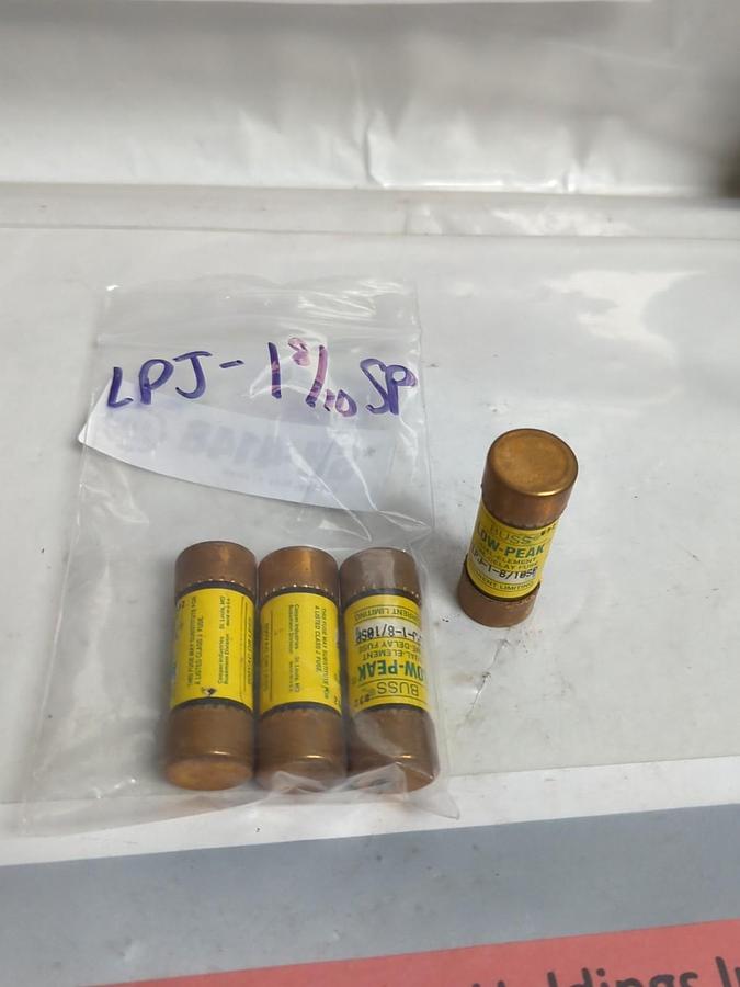 Used COOPER BUSSMANN,LPJ-1-8/10SP,LOW-PEAK 1-8/10 AMP FUSE LOT OF 4 PRE-OWNED