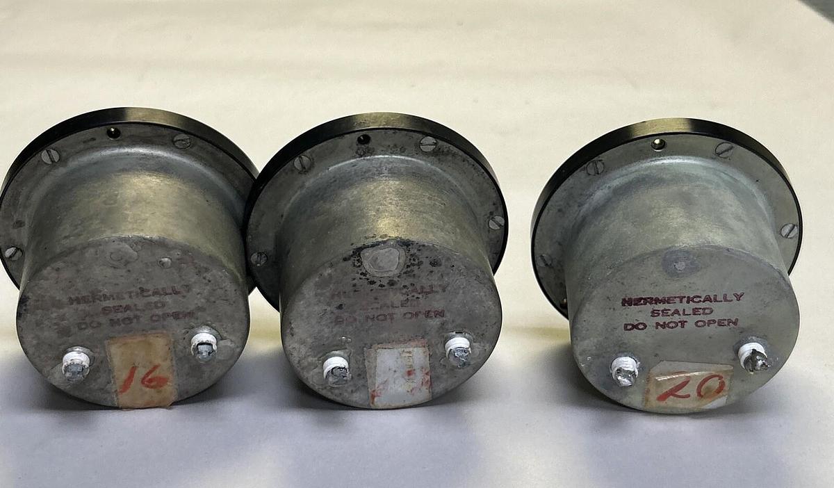 Used STANDCO,N/A,FREQUENCY METER 380-420 CYCLES PER SECOND LOT OF 3