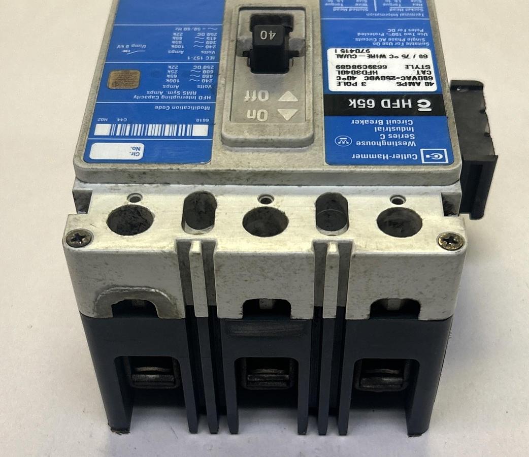 Used CUTLER-HAMMER,HFD3040L,CIRCUIT BREAKER 40A 600V 3P
