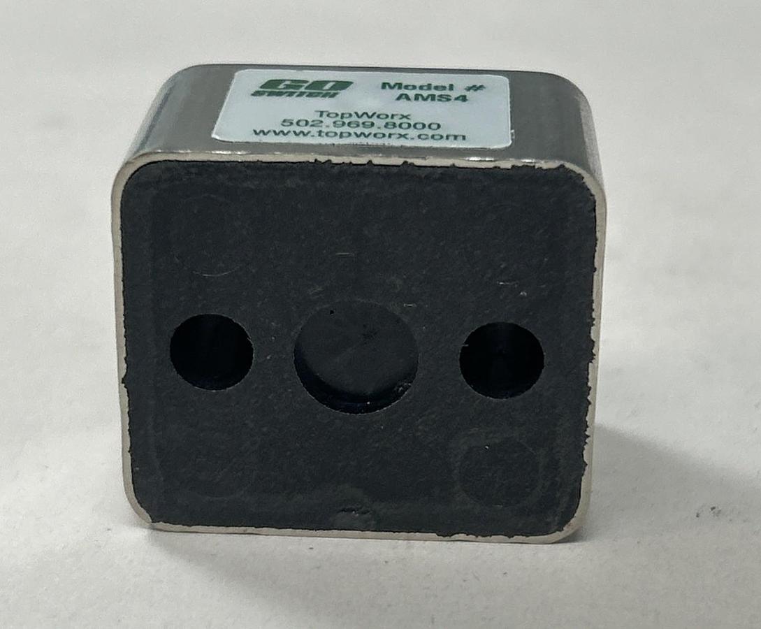 Used TOPWORX GO SWITCH,AMS4,STAINLESS STEEL COVERED TARGET MAGNET
