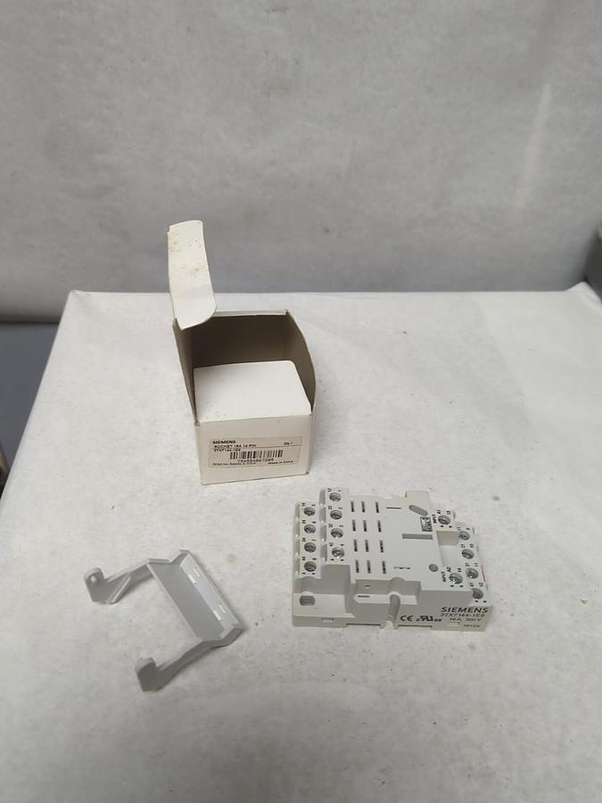 SIEMENS,3TX7144-1E9,SOCKET 16A 14 OIN NOS