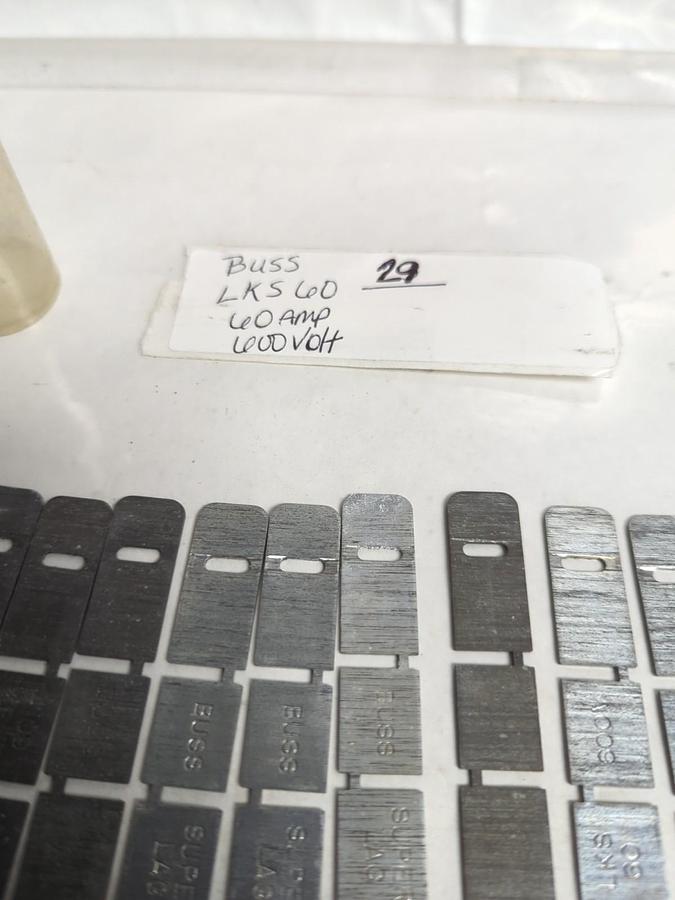 BUSSMANN,LKS60,SUPER-LAG RENEWAL LINKS 60 AMP 600 VOLT LOT OF 29 NOS