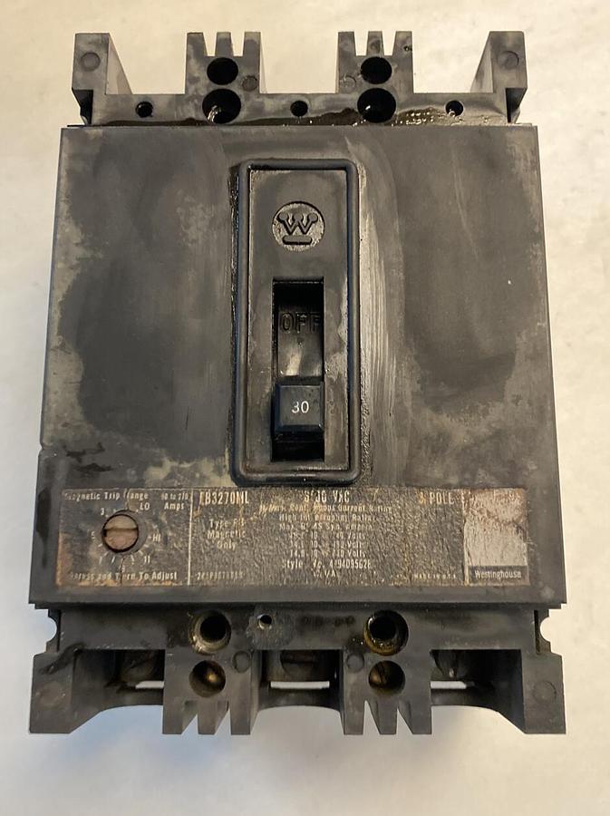 Used Westinghouse,4494D95G28,Circuit Breaker 30 AMP 600 VAC 3 Pole