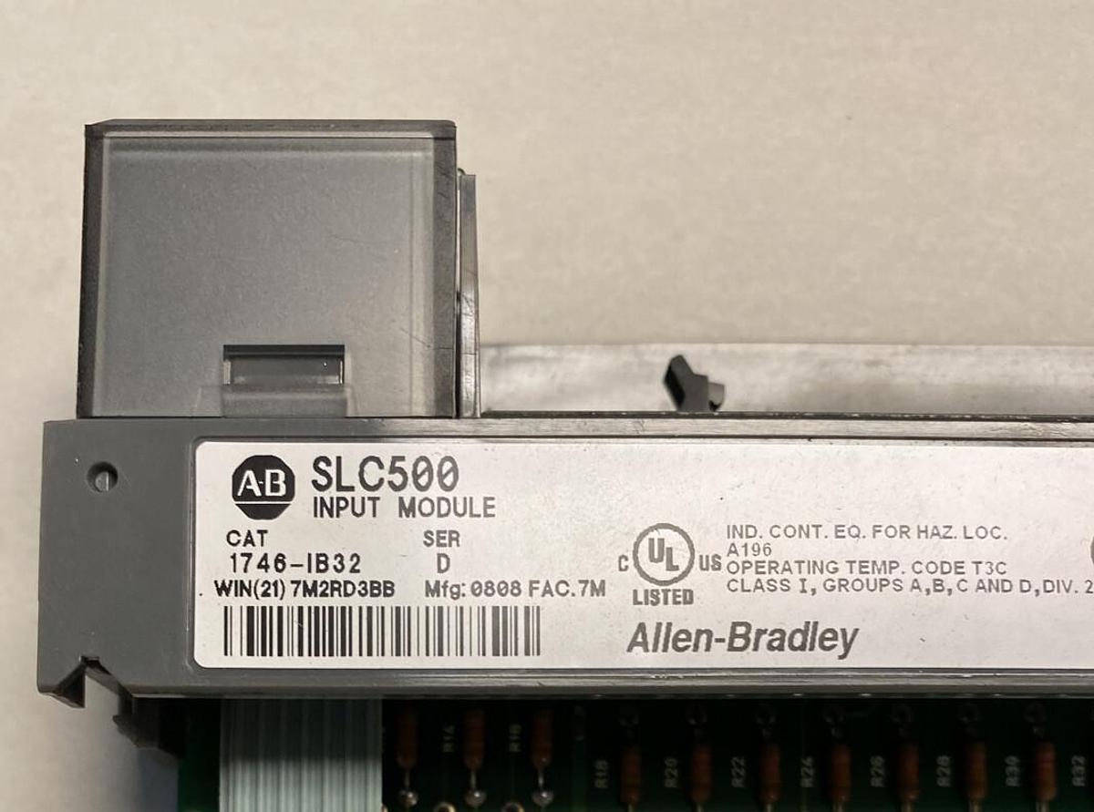 Used Allen-Bradley,1746-IB32,SER D SLC500 Input Module NO DOOR OR TERMINAL