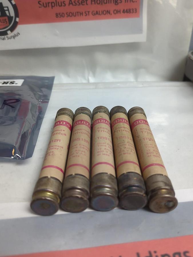 Used GOULD SHAWMUT,TRS12R,TRI-ONIC 12 AMP FUSE LOT OF 5 PRE-OWNED