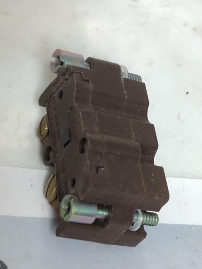 CUTLER HAMMER,E30KLA2,CONTACT BLOCK 600V LOT OF 2 NOS
