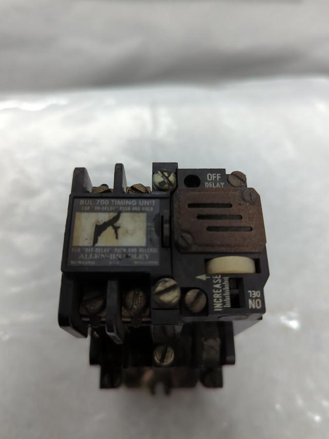 Used ALLEN BRADLEY,700-NT,SERIES C TIMING RELAY 700-N400A1 PRE-OWNED