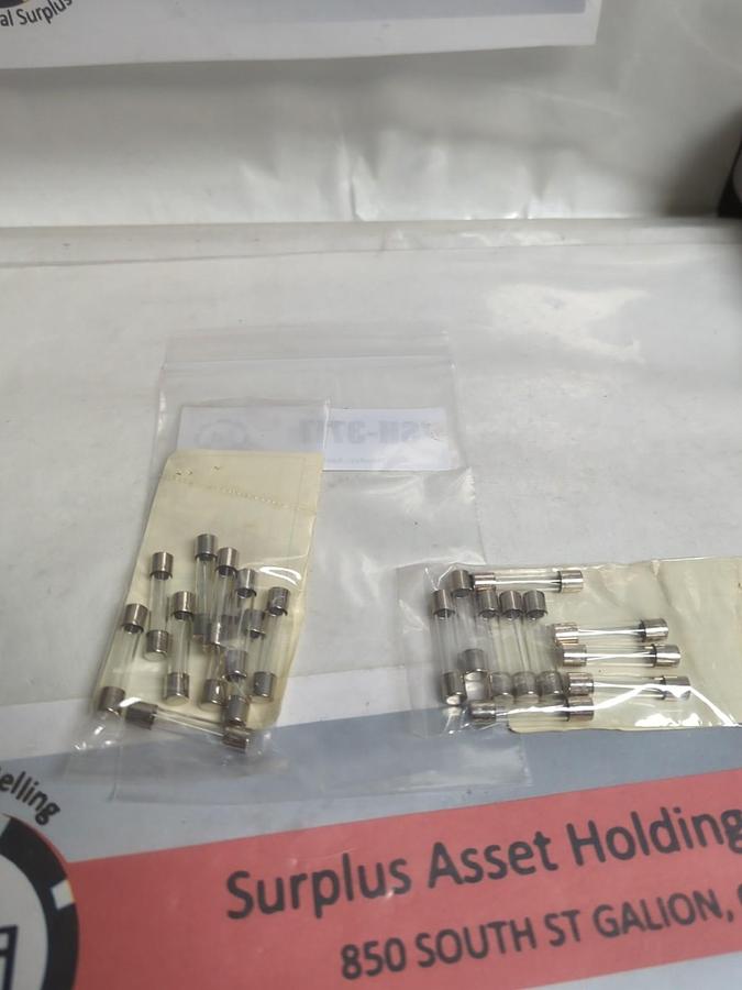 BUSSMANN,BK/AGC-15R,FUSE LOT OF 20 PCS NOS