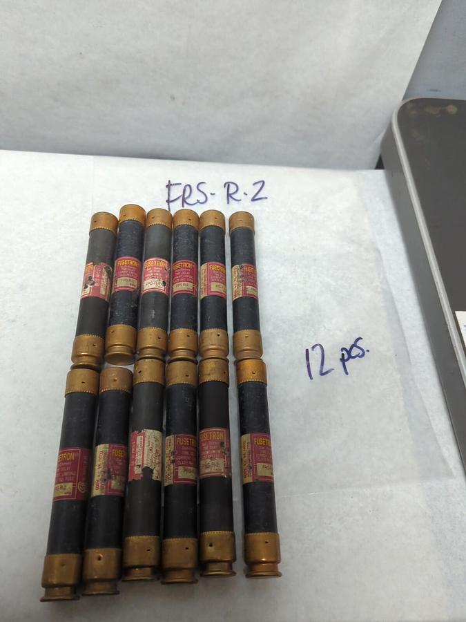 Used COOPER BUSSMANN,FRS-R-2,FUSETRON 2 AMP FUSE LOT OF 12 PRE-OWNED