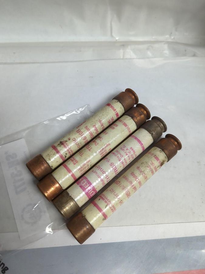 Used GOULD SHAWMUT,TRS-5-6/10R,TRI-ONIC 5-6/10 AMP FUSE LOT OF 4 PRE-OWNED