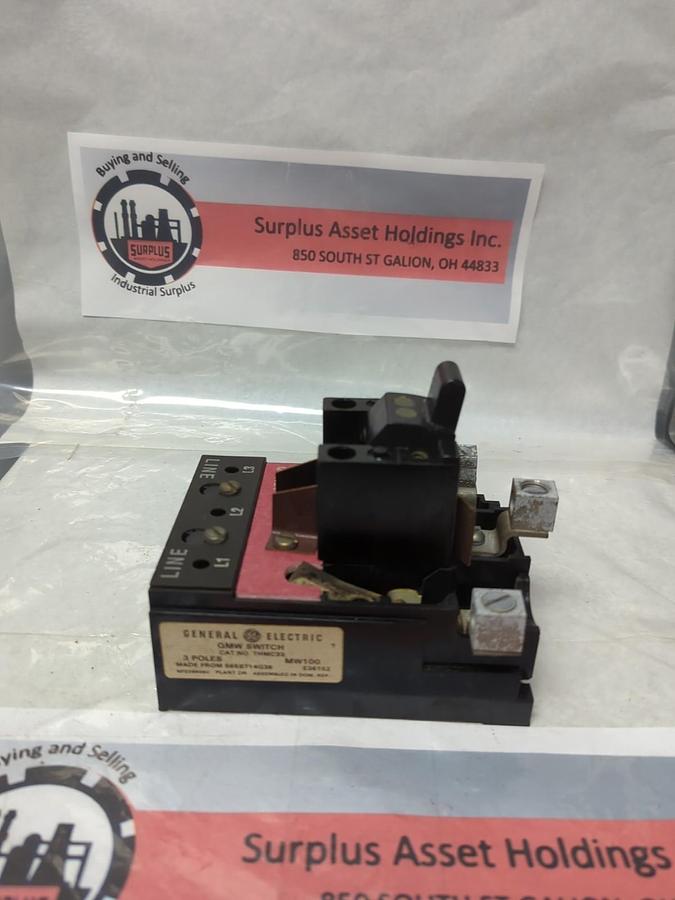Used GE,THMC33,QMW 3-POLE FUSIBLE DISCONNECT SWITCH 100 AMP PRE-OWNED