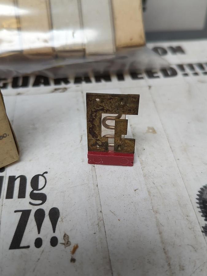 DAYTON,5X106,HEATER COIL TRIP AMP 14.2 LOT OF 11 NOS