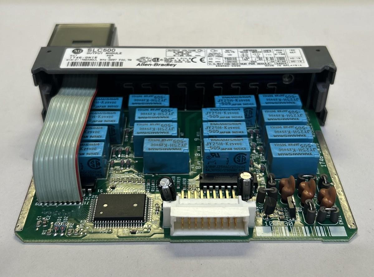 Used ALLEN BRADLEY,1746-OW16,SER C SLC500 OUTPUT MODULE
