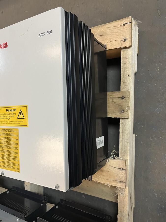 Used ABB,ANC634001150000000902,ACS 600 INVERTER DRIVE 15 AMP 380-500V