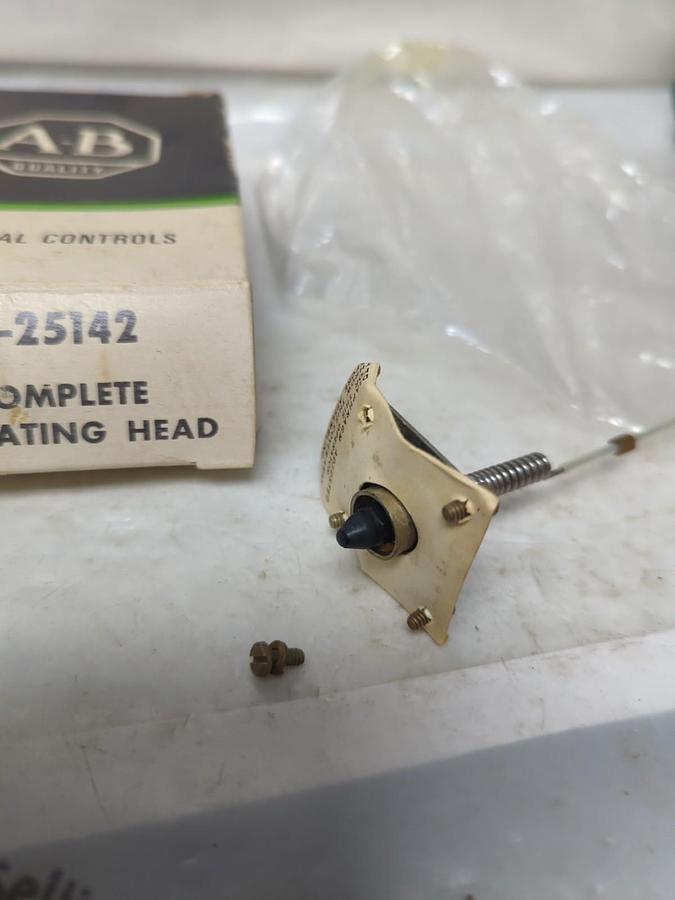 ALLEN BRADLEY,Z-25142,COMPLETE OPERATING HEAD NOS