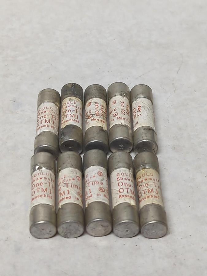 GOULD SHAWMUT,OTM-1,ONE-TIME 1 AMP FUSE LOT OF 10 NOS