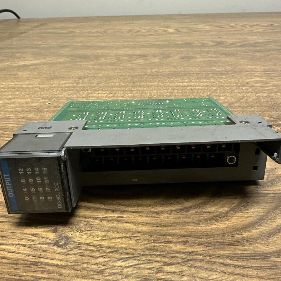 Used AB,SLC 500 17446-0B16,Output Module