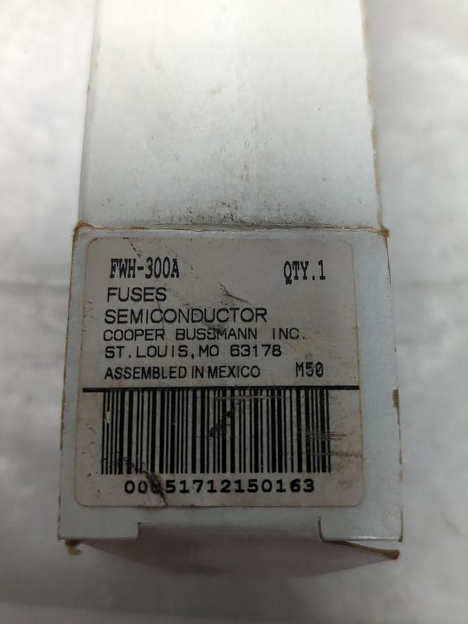 COOPER BUSSMANN,FWH-300A,SEMI-CONDUCTOR 300 AMP FUSE NOS