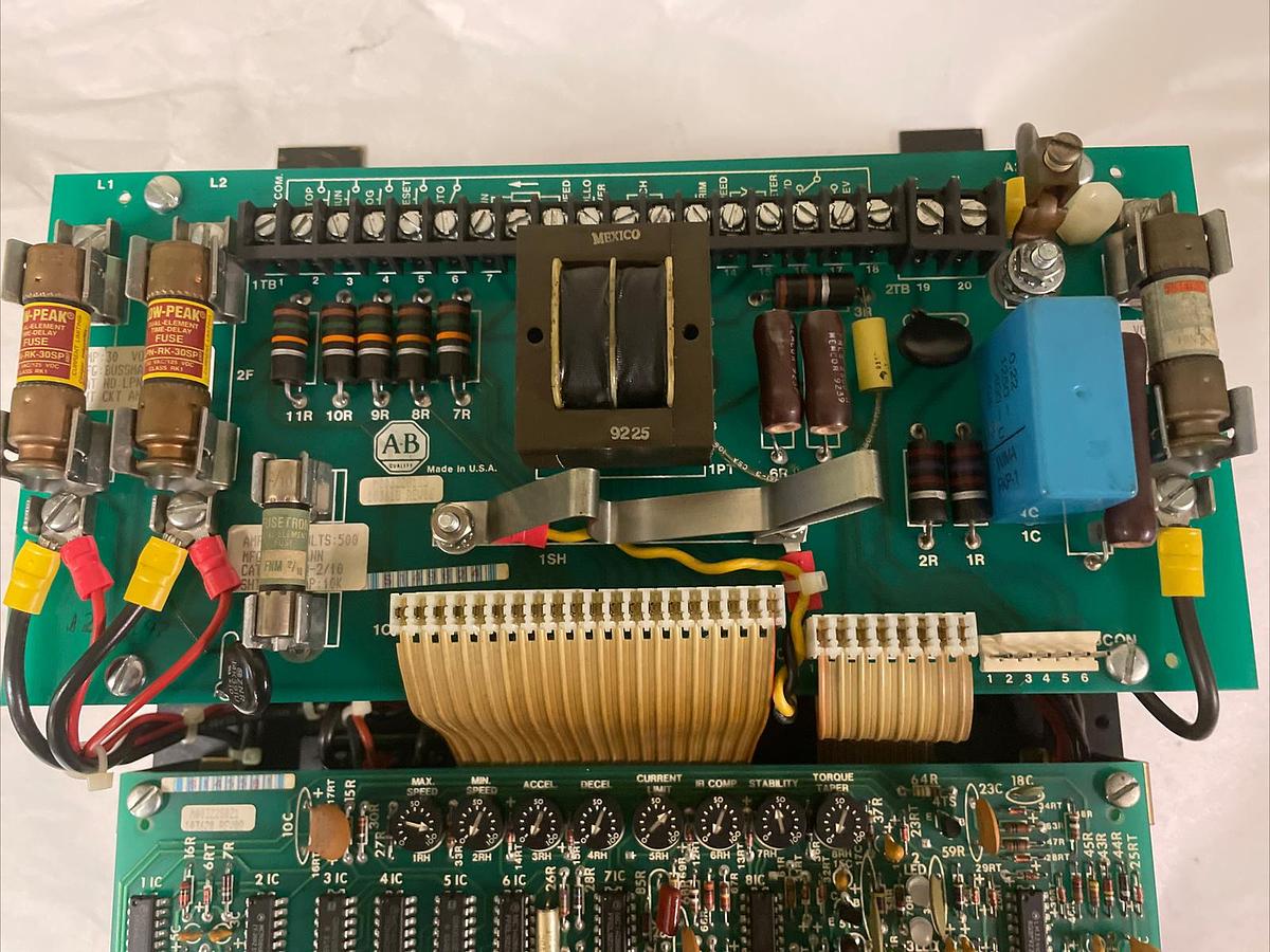 Used ALLEN BRADLEY,1361,DC DRIVE 1361-D061-2-10 INPUT 230VAC OUTPUT 180VDC 15A