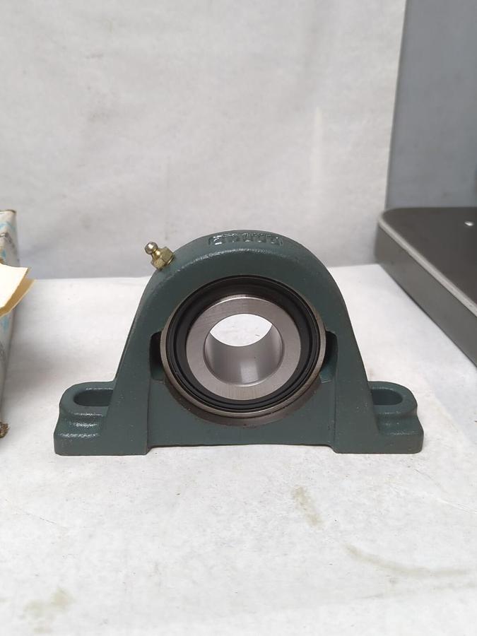 DODGE,126811,PILLOW BLOCK BEARING 1-1/2 INCH BORE NOS