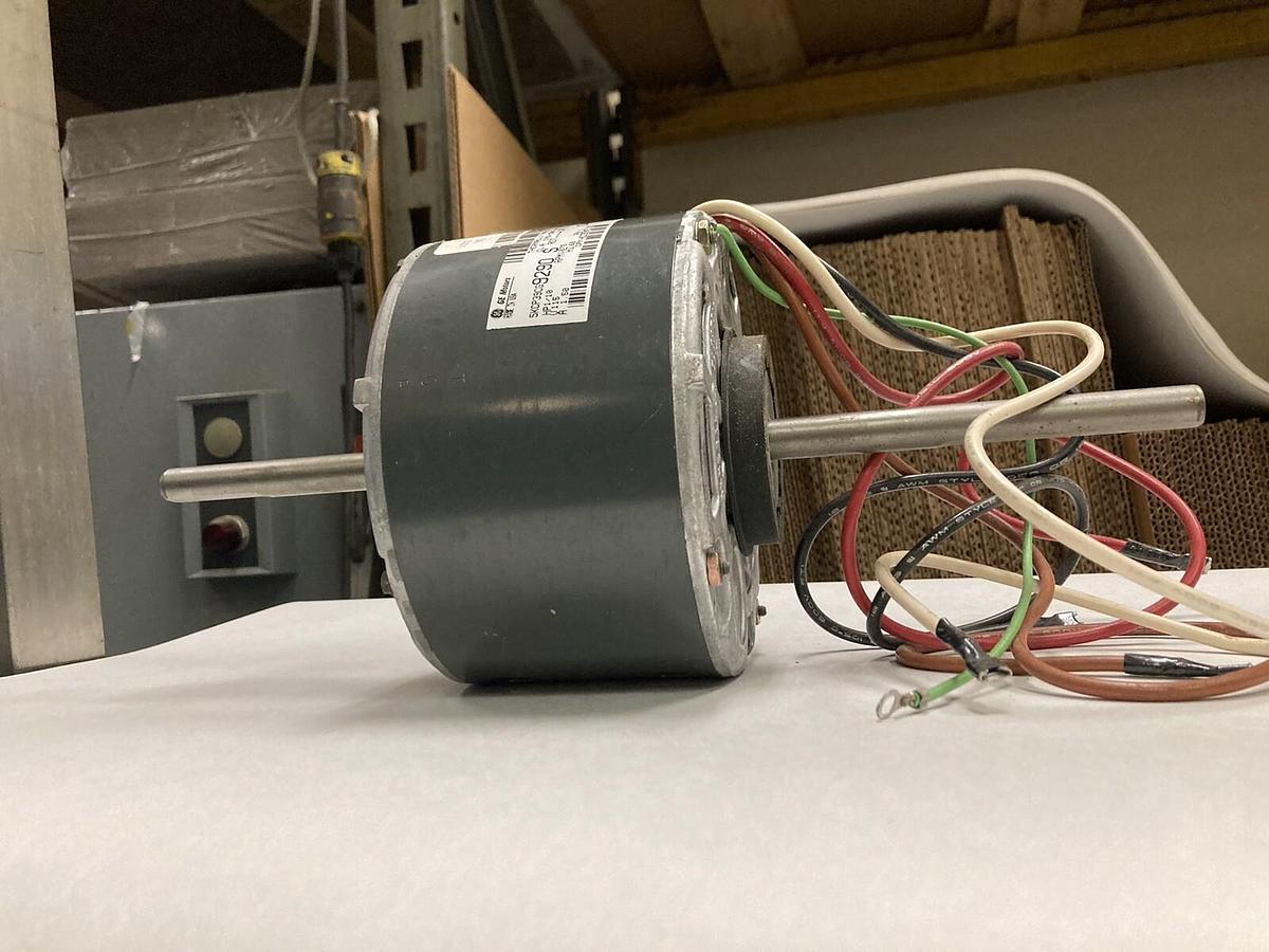Used General Electric,5KCP39C6,1/10 HP Blower Motor 1075 RPM 115 Volts  60 HZ