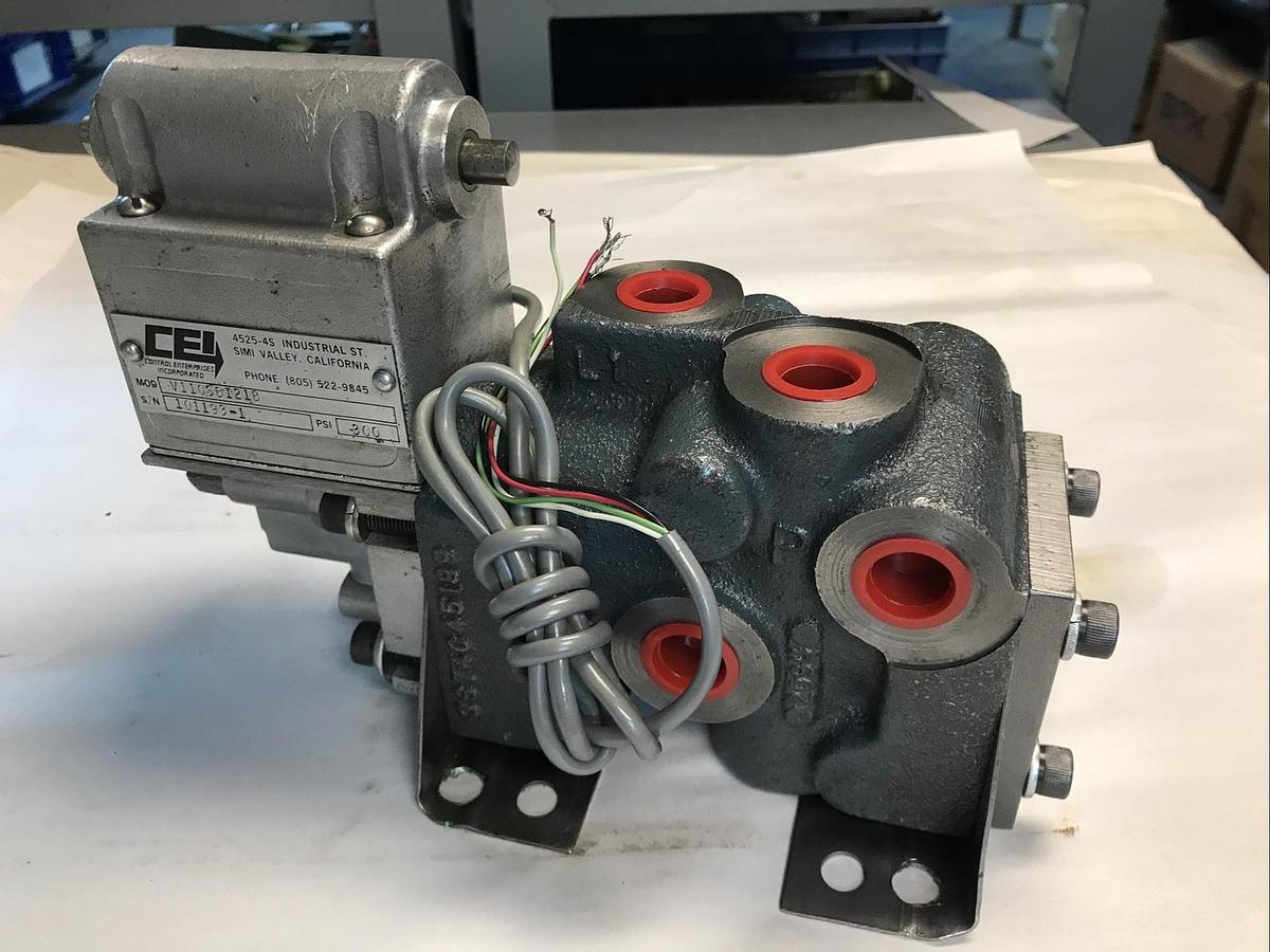 Used CEI,V110SBI21B,Hydraulic Servo Valve 300PSI