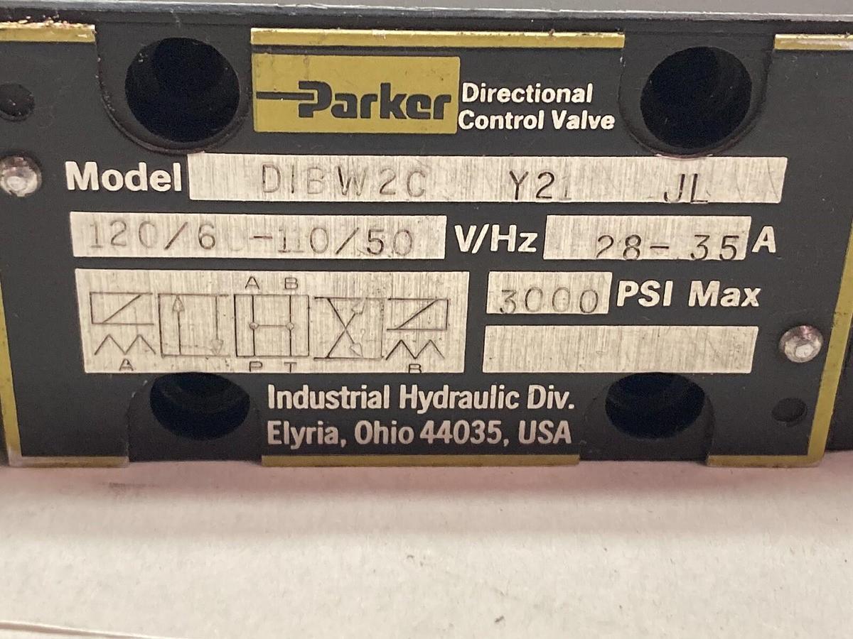 Used Parker,DIBW2C-Y21-JL,Directional Control Valve 28-35A
