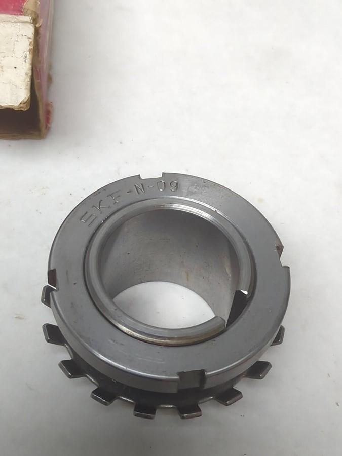 SKF,SNW 9X1-7/16,BEARING ADAPTOR SLEEVE 1-7/16 INCH NOS