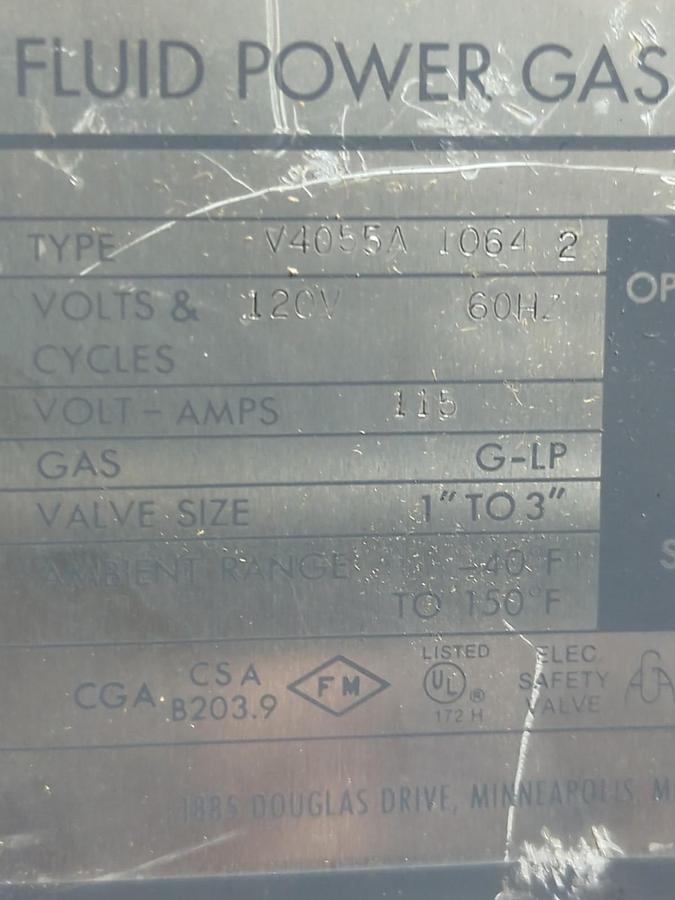Used HONEYWELL,V4055 A 1064 2,FLUID GAS VALVE 120V 60HZ PRE-OWNED