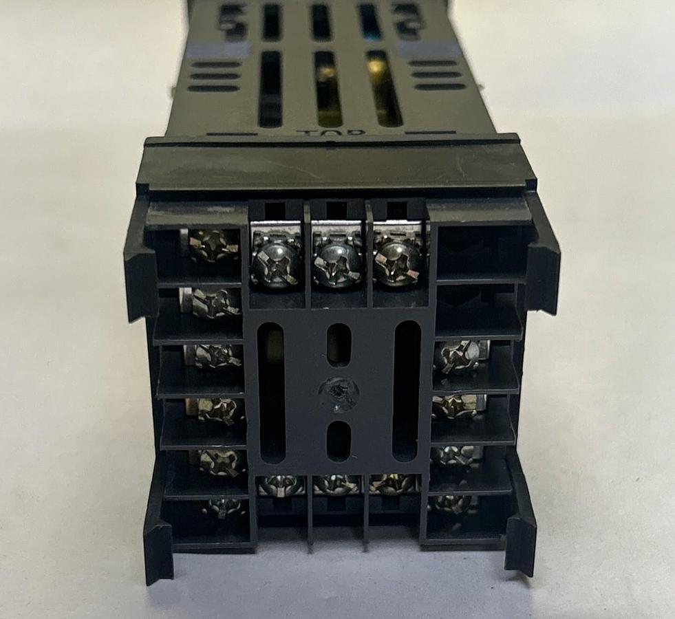 Used WEST,Z2100/0/JF/RG,TEMPERATURE CONTROLLER