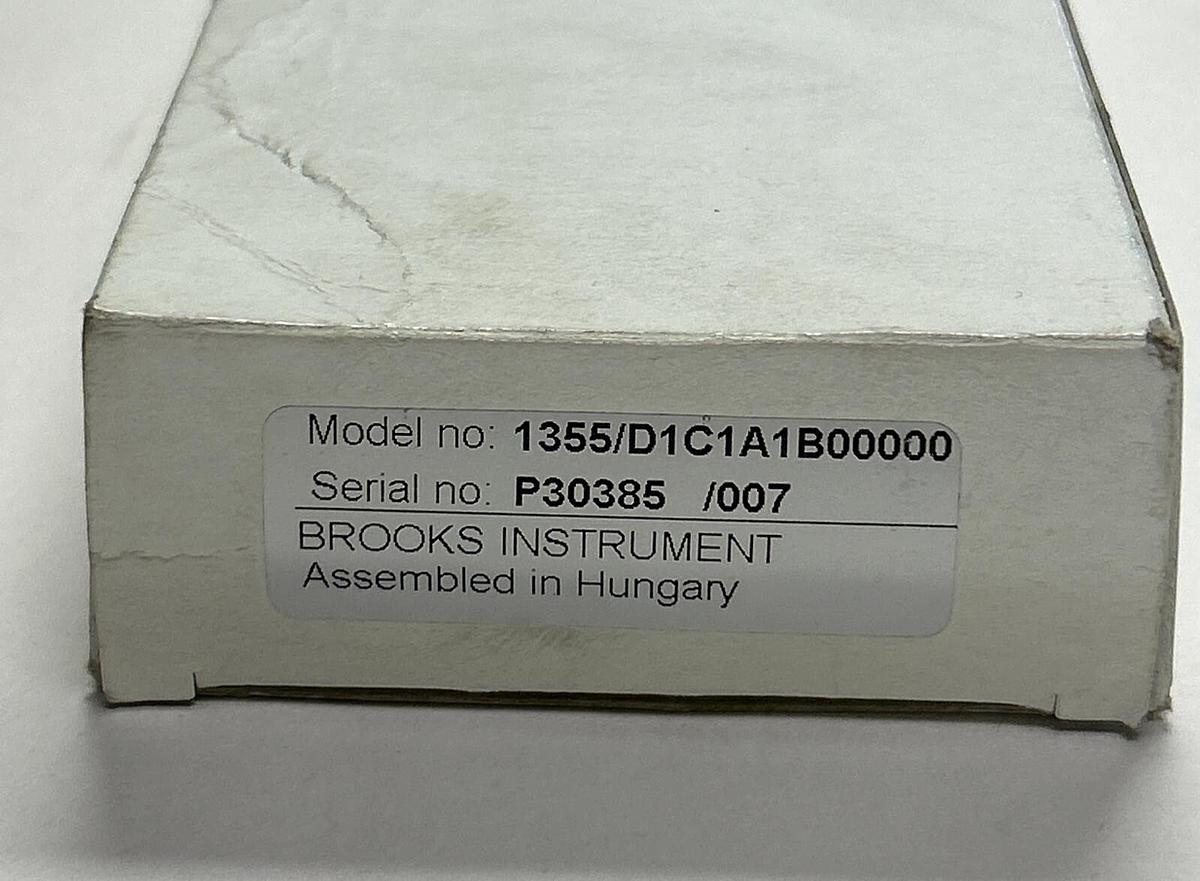 Used BROOKS INSTRUMENT,1355/D1C1A1B00000, AIRFLOW METER NEW