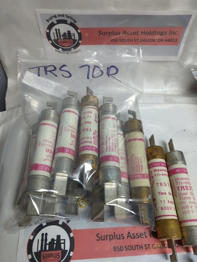 Used GOULD SHAWMUT,TRS70R,TRI-ONIC 70 AMP FUSE LOT OF 12 PRE-OWNED