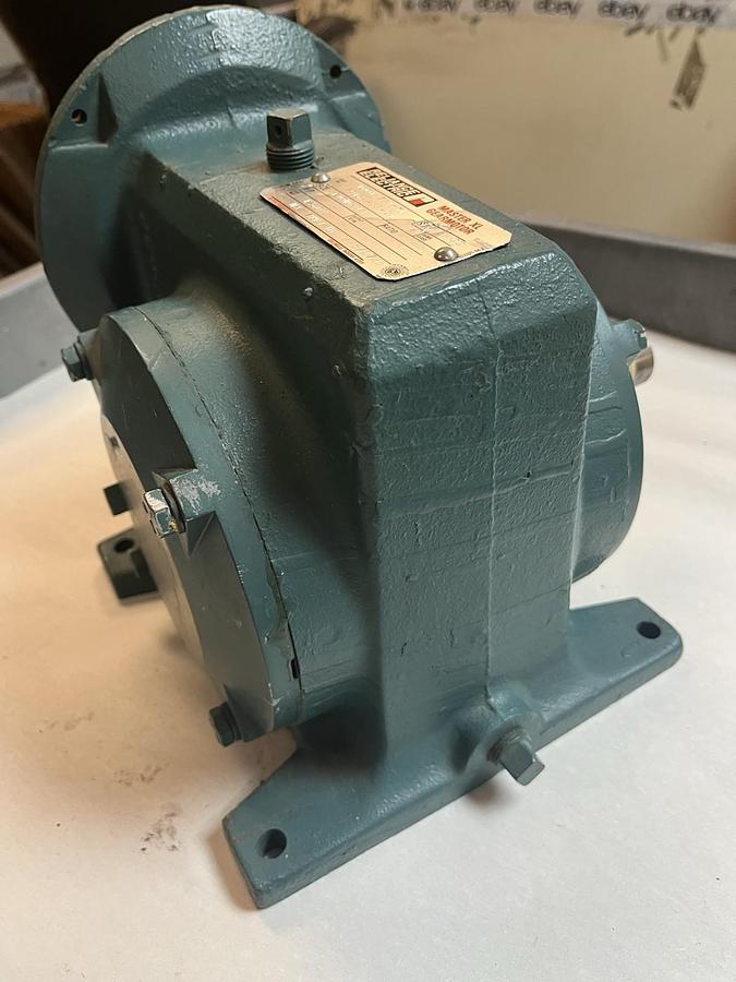 Used RELIANCE DODGE,140WG21A, XL GEAR SPEED REDUCER RATIO 25 INPUT 1.46HP 1725RPM