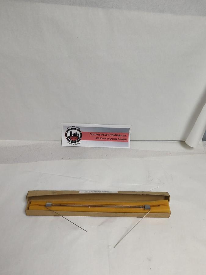 GE,L-QTZ2,HALOGEN HEAT LAMP MAXIUM HEAT SEAL 350 DEG. NOS