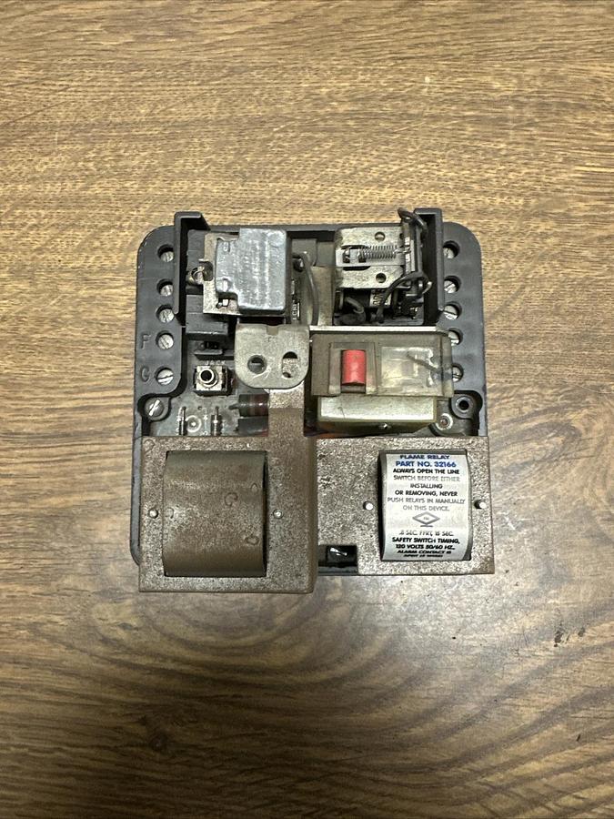 Used Capp,32166,Flame Relay NO Cover