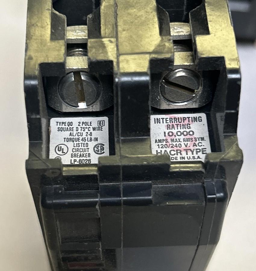 Used SQUARE D,QO240,CIRCUIT BREAKER 40A 120/240V 2P LOT OF 4