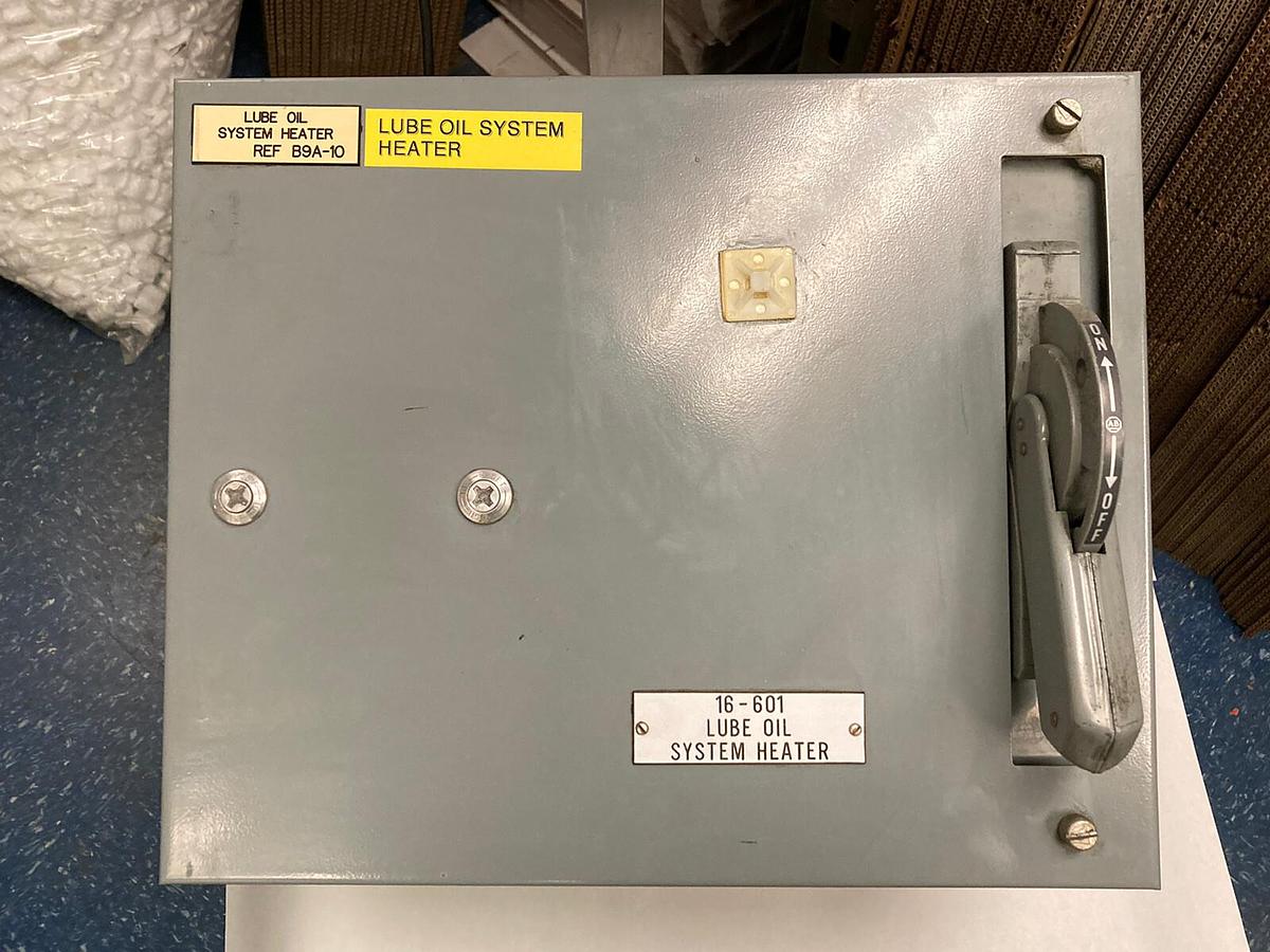 Used Allen-Bradley,2100 2192F,30 Amp 12 INCH Fused MCC Disconnect Feeder Bucket