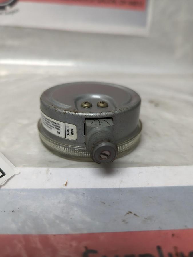 Used MARSH,0-400PSI,GAUGE 2-1/2 IN FACE 1/4 IN NPT BOTTOM CONNECTION PRE-OWNED