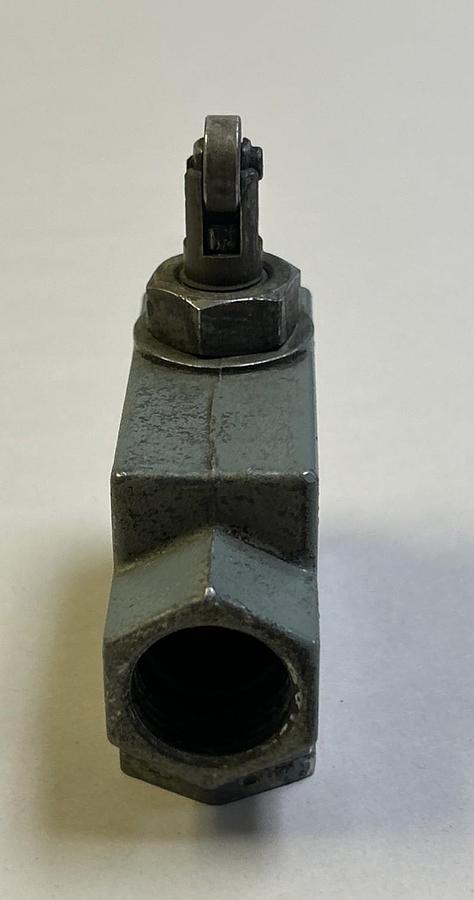 Used HONEYWELL MICROSWITCH,BZE6-2RQ9,LIMIT SWITCH