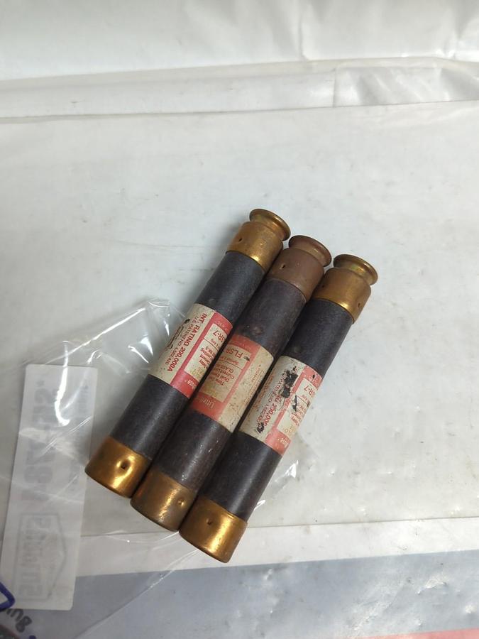 Used LITTELFUSE,FLSR 7,SLO-BLO 7 AMP FUSE LOT OF 3 PRE-OWNED