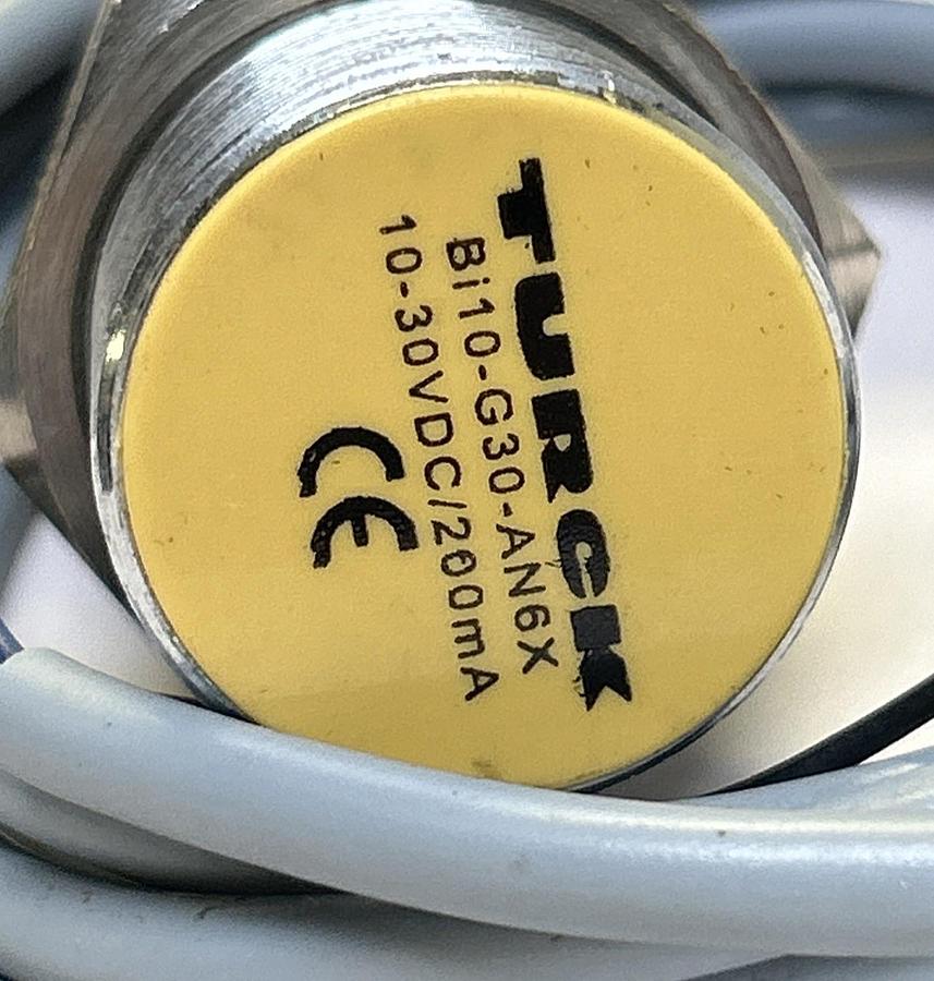 Used TURCK,BI10-G30-AN6X,PROXIMITY SWITCH